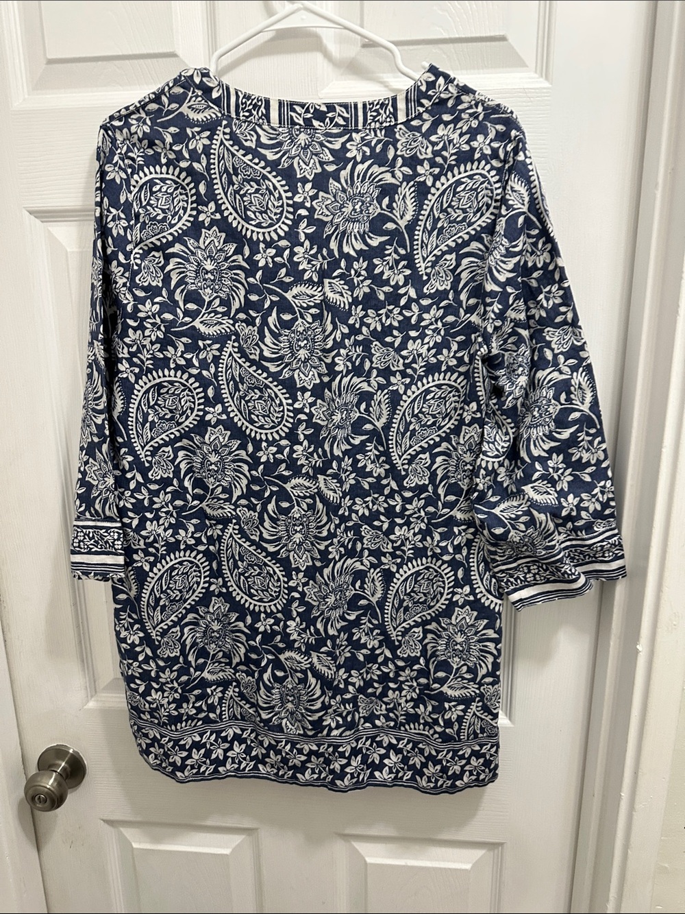 Sigrid Olsen 100% Linen Navy and White Paisley V-Neck Tunic - Picture 4 of 4